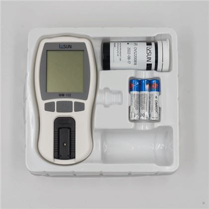Automatische herkenning van strips en hemoglobineanalyse Digitale meter